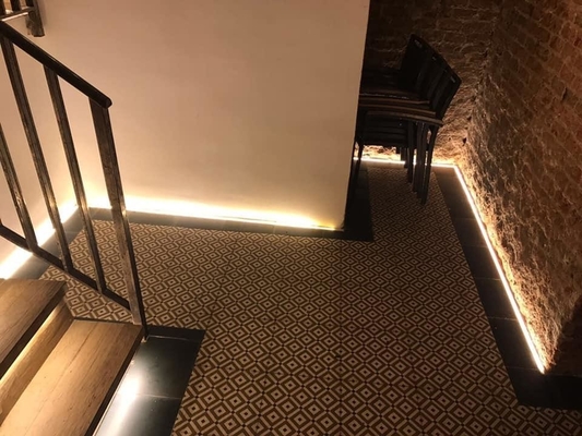 Profilo di alluminio della parete del LED che accende alluminio del LED che fiancheggia linea Manica di alluminio dell'estrusione di Profil del muro a secco