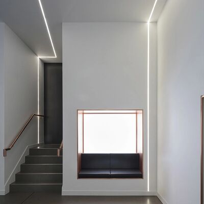 Prezzo buono 6063 T5 Profilo LED intagliato in lega di alluminio con ossidazione da sabbiatura per installazione incorporata in linea