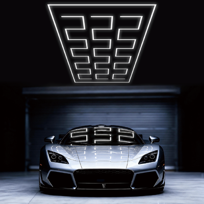 Prezzo buono Sistema di illuminazione del soffitto modulare a nido d'ape connessibile a luce esagonale a LED progettato per garage, palestre, officine e spazi per uffici in linea