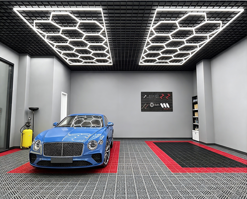 Sistema modulare di illuminazione a soffitto a LED esagonale da 624W per garage, palestra, officina, ufficio, pannelli luminosi a LED esagonali a nido d'ape collegabili