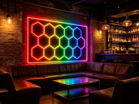 Prezzo buono 2026 Nuovo 15Hexagon RGB Remote Control Honeycomb LED Ceiling Light 24V IP20 per palestra Salone Garage Bar Atmosfera Luce CE Ready In linea